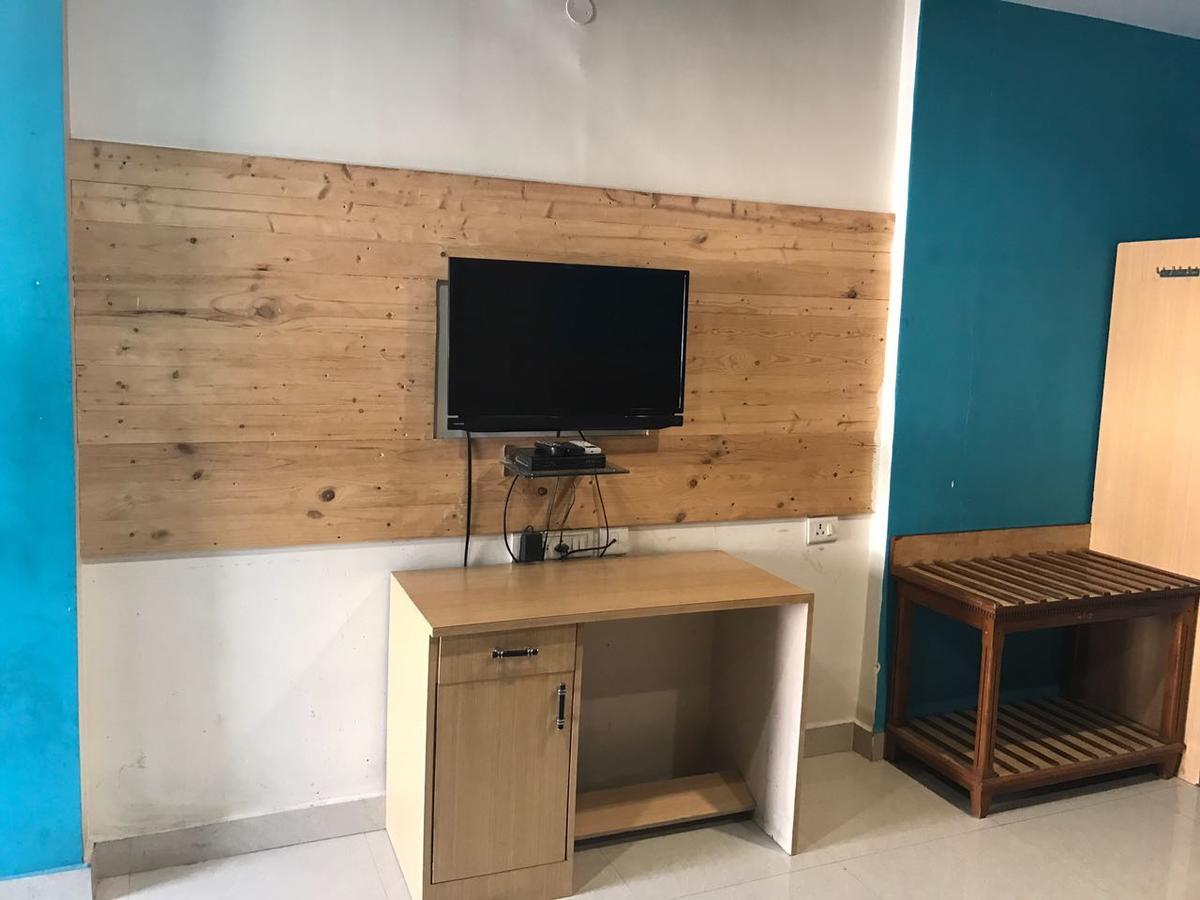 Hotel Dwaraka Paradise 하이데라바드 외부 사진